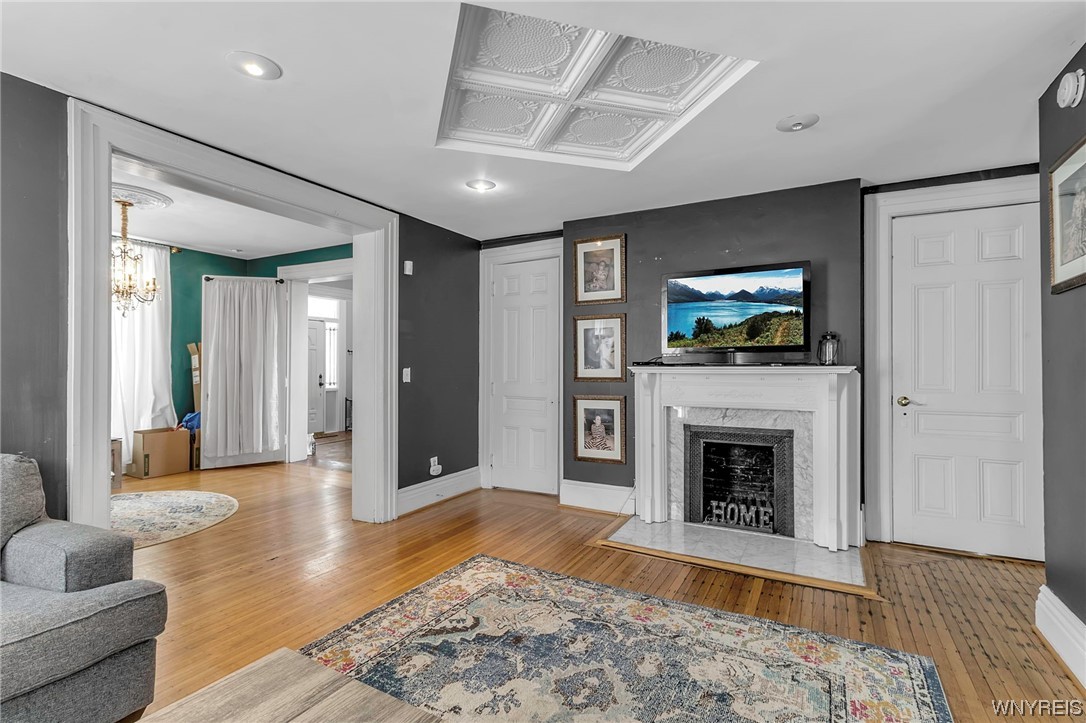 504 West Center Street Ridgeway, NY 14103 - Photo 7 of 34