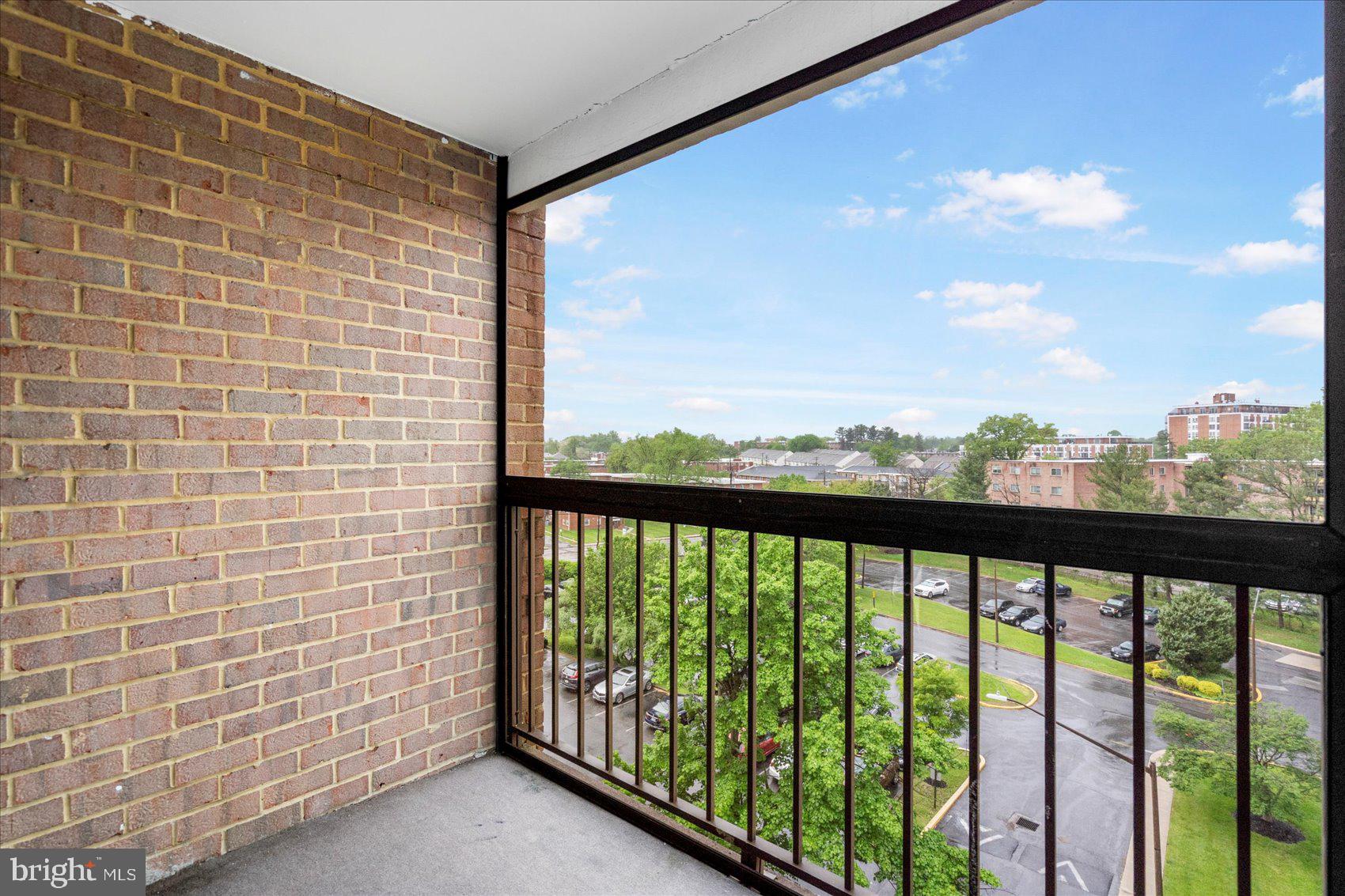 6317 Park Heights Avenue, Unit 616 Baltimore, MD 21215 - Photo 35 of 36 a view of city with balcony
