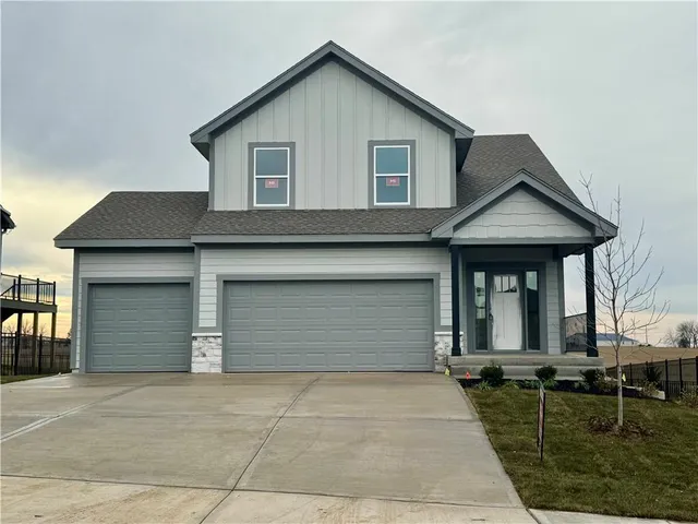 $429,825 | 15619 Sheridan Court, Basehor, KS 66007