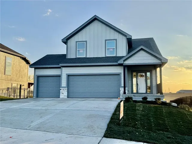 $429,825 | 15619 Sheridan Court, Basehor, KS 66007