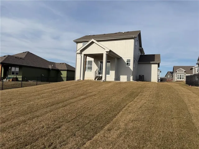 $429,825 | 15619 Sheridan Court, Basehor, KS 66007