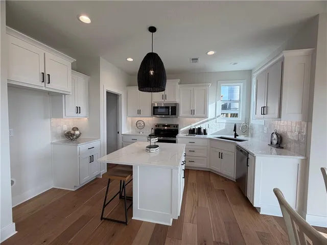 $429,825 | 15619 Sheridan Court, Basehor, KS 66007