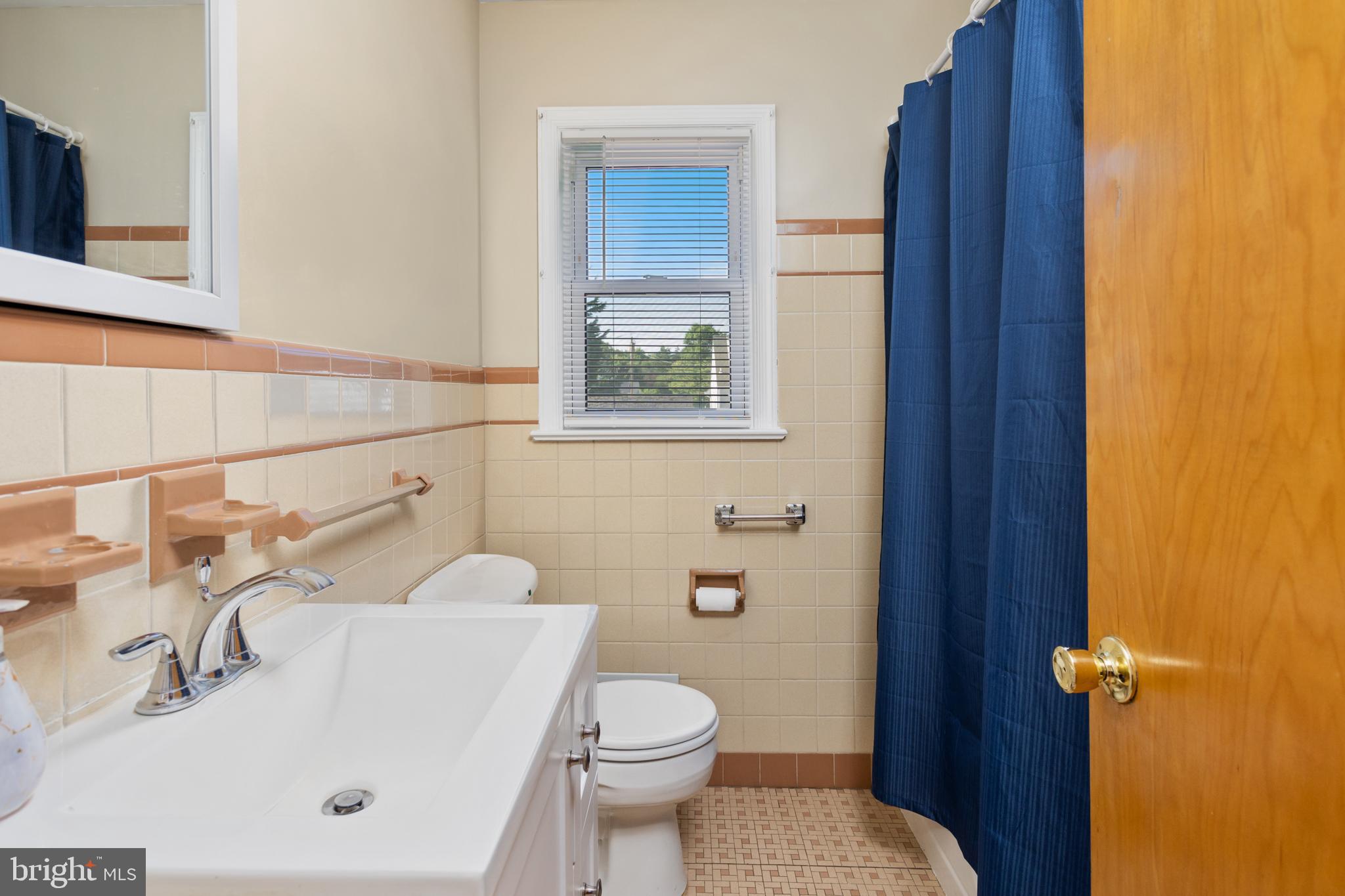 20 Doreen Road Hamilton, NJ 08690 - Photo 14 of 25 Main Bathroom