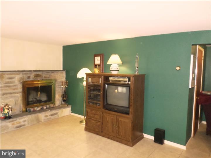 1635 Aidenn Lair Road Dresher, PA 19025 - Photo 12 of 21 Gallery Image 12