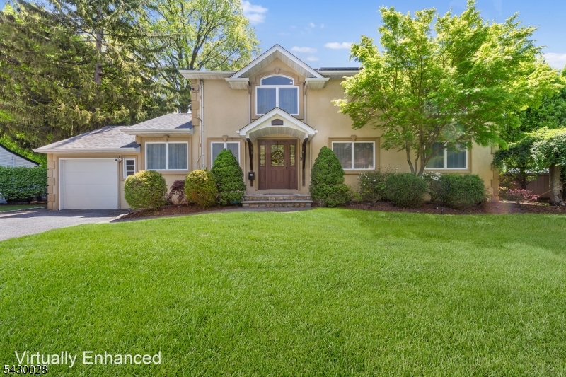 124 Crain Road Paramus, NJ 07652 - Photo 1 of 48