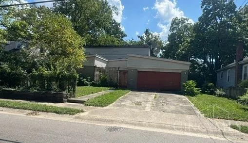 $114,900 | 955 Matthews Drive, Lincoln Heights, OH 45215