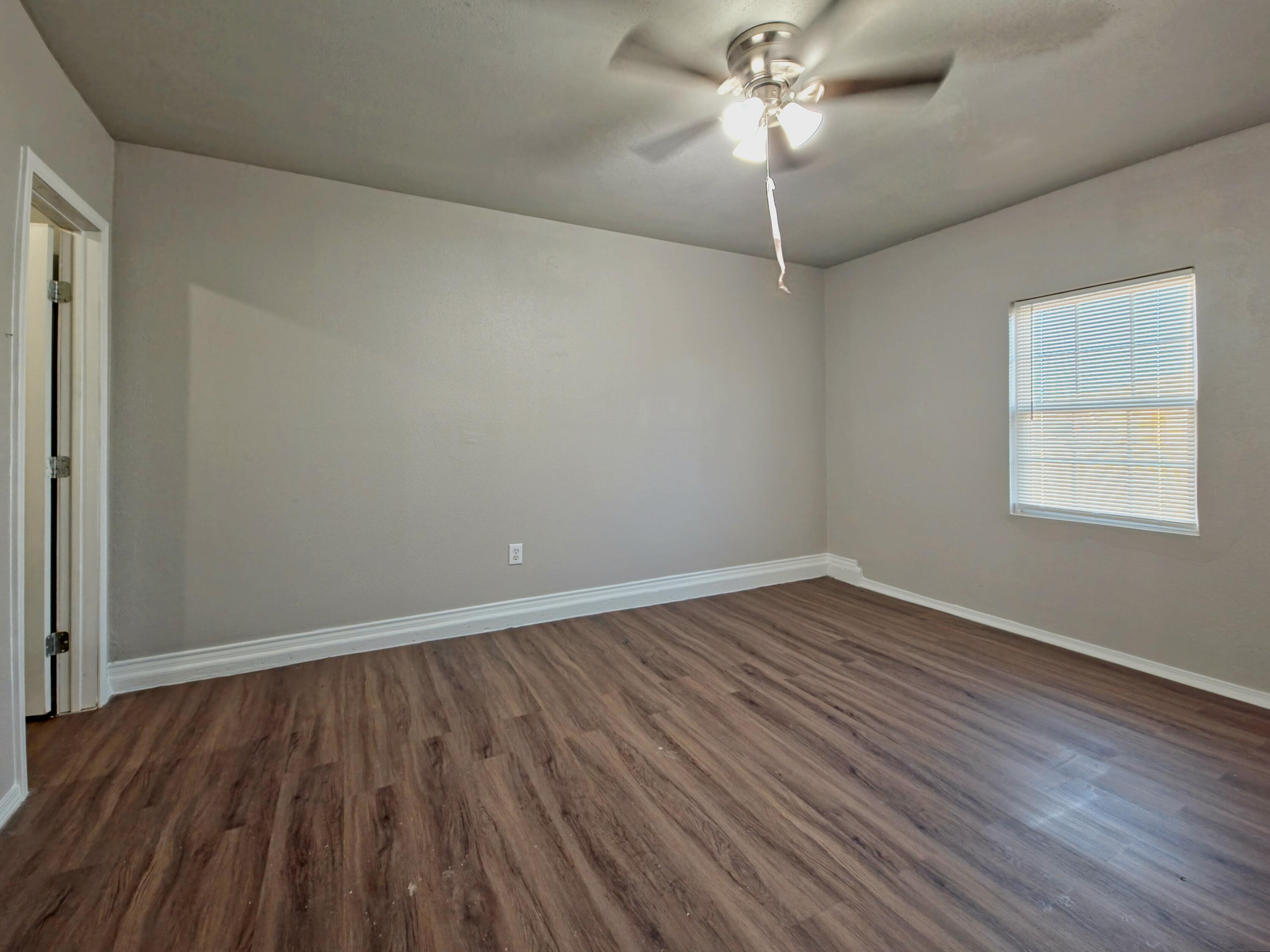 5863 6th Street Lubbock, TX 79416 - Photo 7 of 12 20260120_093131(1)