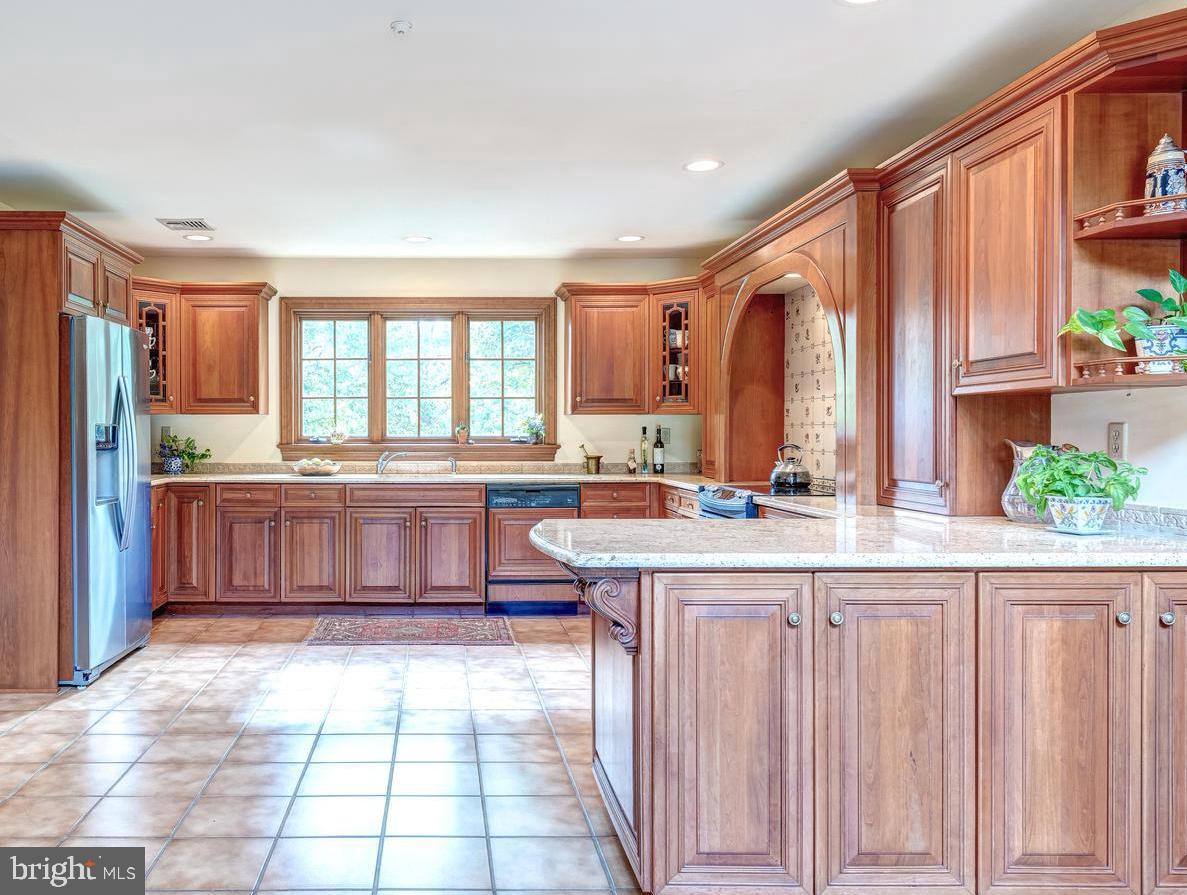 1929 Welsh Valley Road Malvern, PA 19355 - Photo 20 of 36 Spacious eat-in kitchen with custom cabinetry