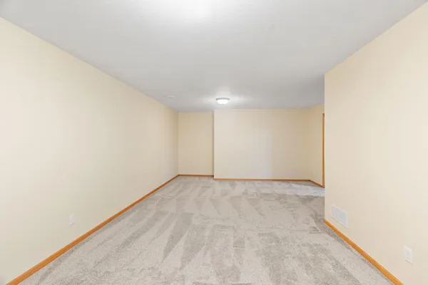 $2,095 | 7626 Fox Creek Court, Rockford, MN 55373
