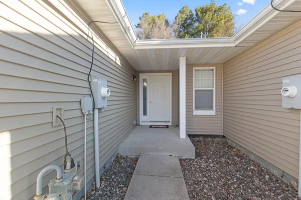 $2,095 | 7626 Fox Creek Court, Rockford, MN 55373