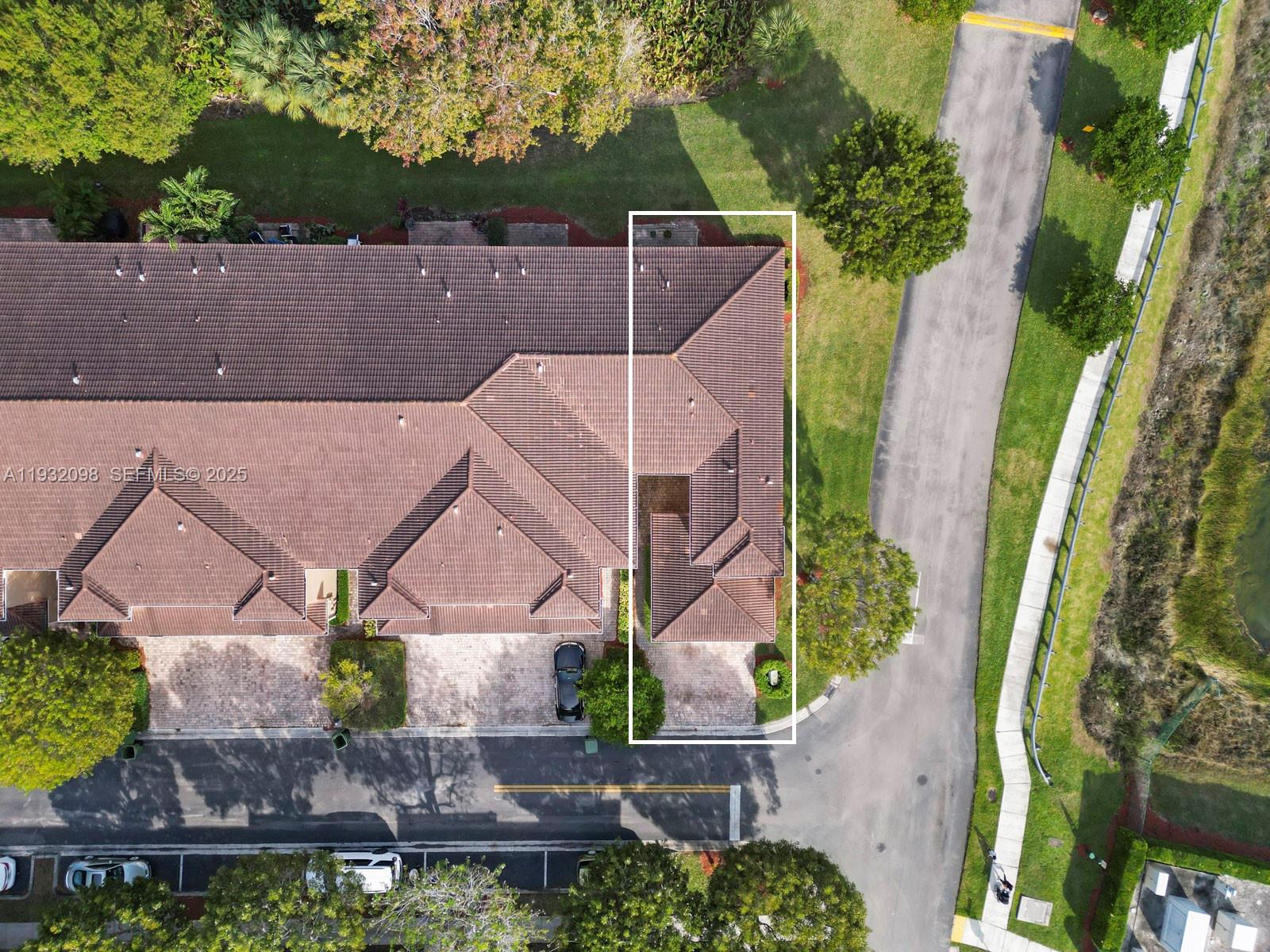 2467 Southeast 19th Street Homestead, FL 33035 - Photo 5 of 44