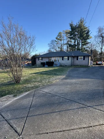 $2,200 | 1908 Berkshire Drive, Nashville, TN 37206