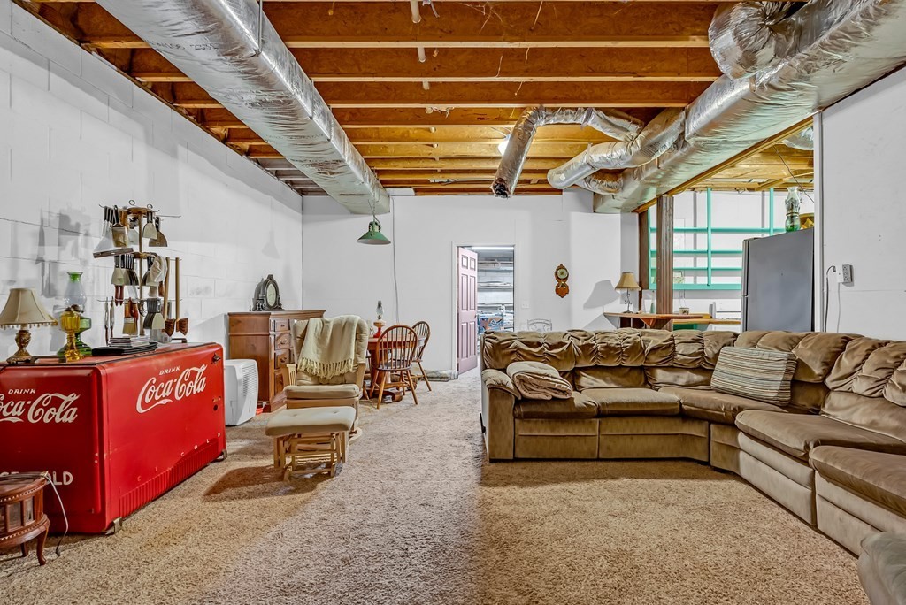 355 Dillon Gribble Road Sparta, TN 38583 - Photo 27 of 45 a living room with furniture