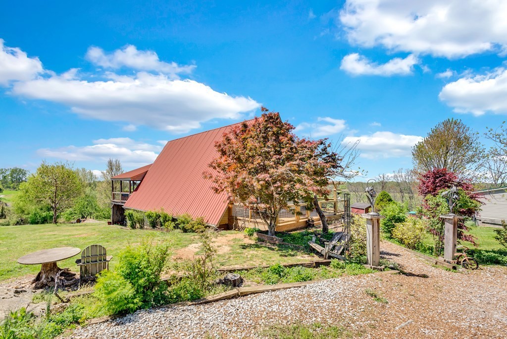 355 Dillon Gribble Road Sparta, TN 38583 - Photo 7 of 45 a view of a garden