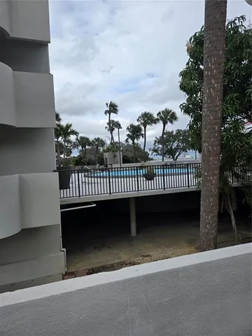 $3,950 | 4141 Bayshore Boulevard, Unit 1502, Tampa, FL 33611