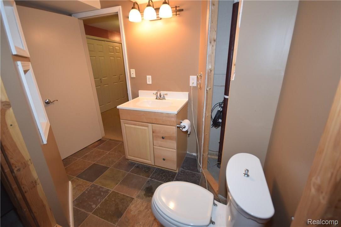 780 1st Street Fenton, MI 48430 - Photo 18 of 21 DSC_0034.JPG