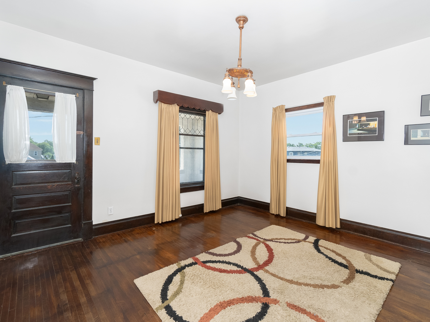 121 Davis Avenue, Unit 2 Rockdale, IL 60436 - Photo 7 of 12 a view of a livingroom with wooden floor