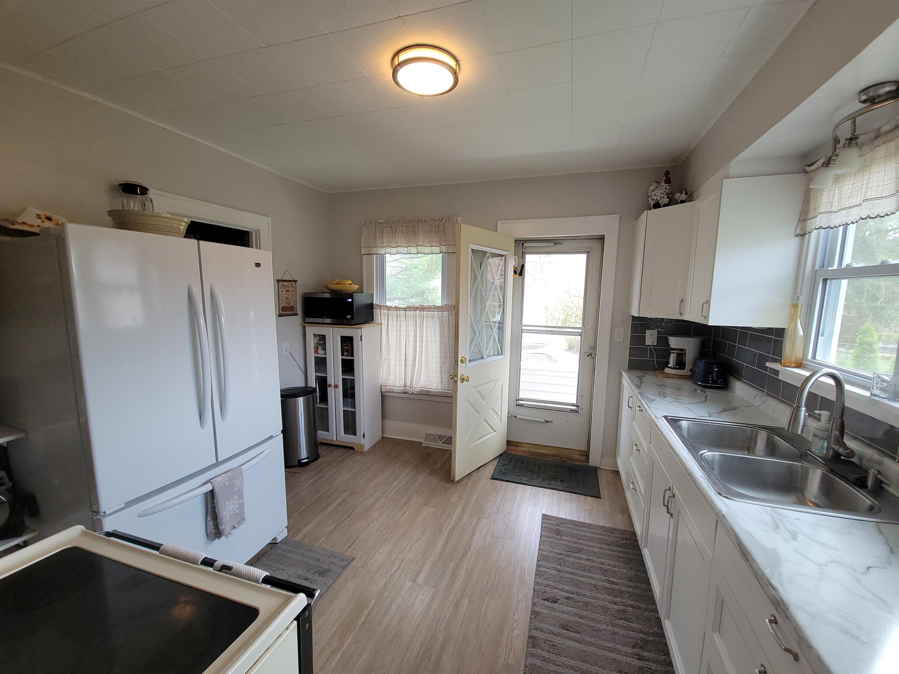 1018 Elm Street Wisconsin Dells, WI 53965 - Photo 8 of 22