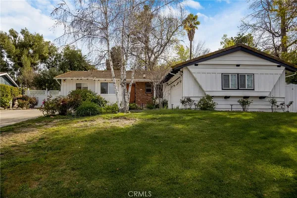 $6,950 | 23936 Nomar Street, Woodland Hills, CA 91367