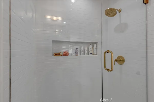 a picture of door of a house