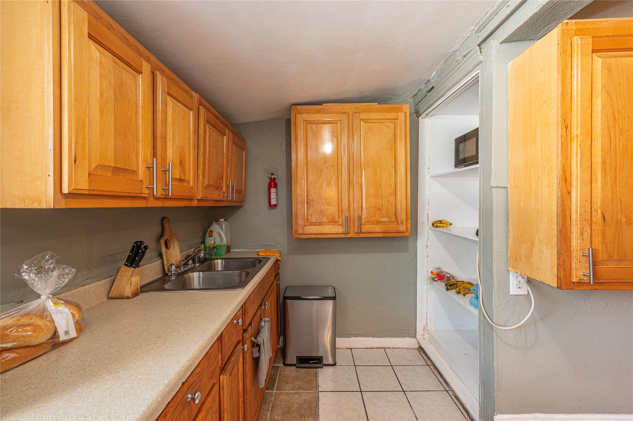 7431 Moline Street Houston, TX 77087 - Photo 7 of 38