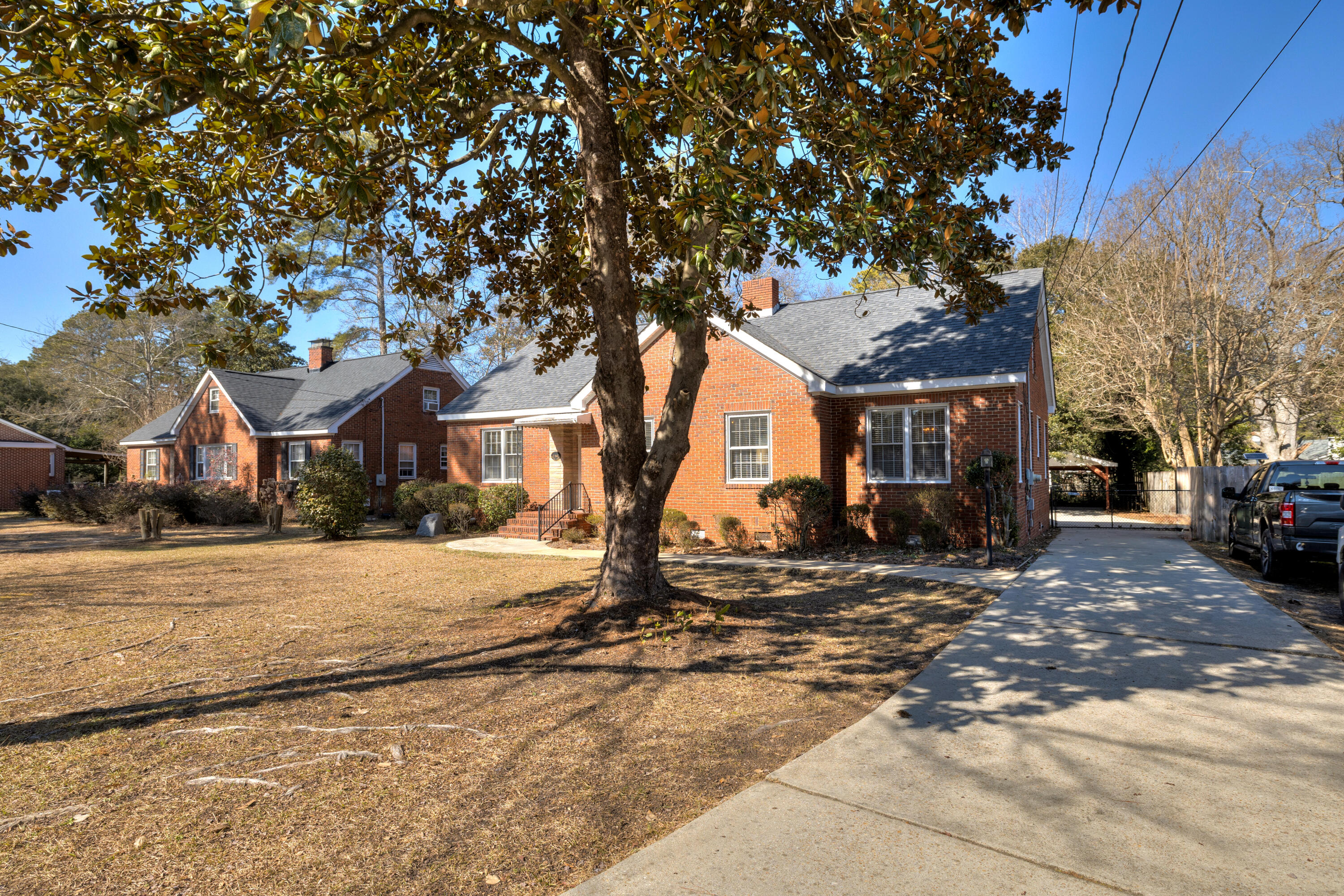 537 West Calhoun Street Sumter, SC 29150 - Photo 3 of 40 03