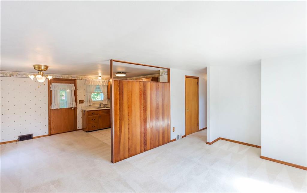 10 Riviera Road Pittsburgh, PA 15239 - Photo 6 of 22 Gallery Image 6