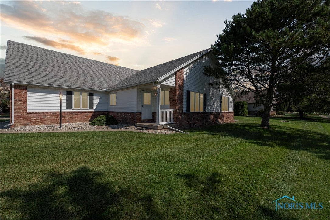 853 South Lallendorf Road Oregon, OH 43616 - Photo 1 of 33 Gallery Image 1