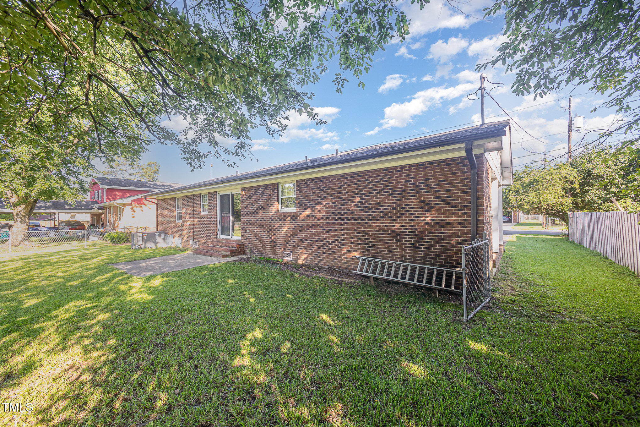 303 Wren Lane Clayton, NC 27520 - Photo 28 of 35 027_kv0a4959-edit_217