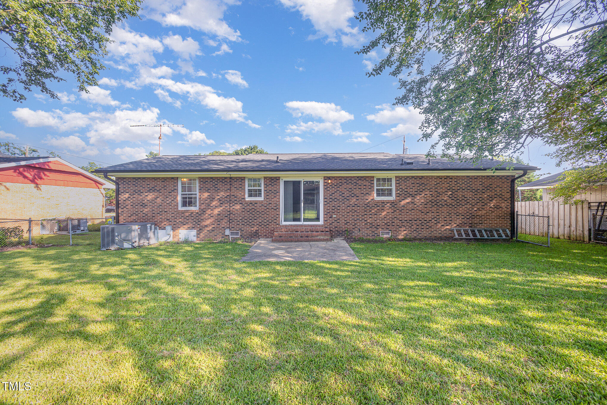 303 Wren Lane Clayton, NC 27520 - Photo 29 of 35 029_kv0a4960-edit_344