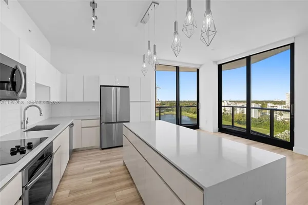 $5,260 | 101 Diplomat Parkway, Unit 1201, Hallandale Beach, FL 33009