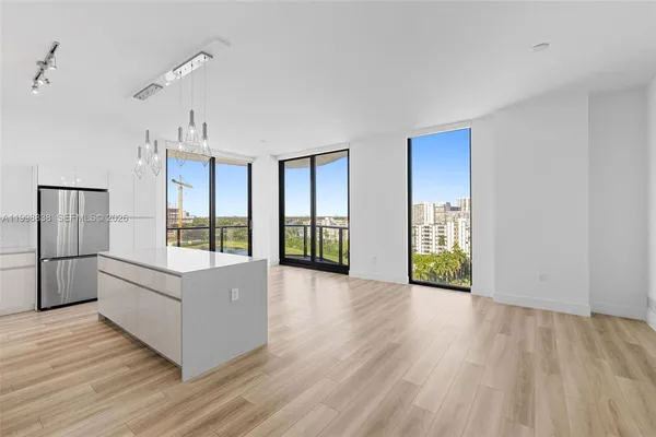 $5,260 | 101 Diplomat Parkway, Unit 1201, Hallandale Beach, FL 33009