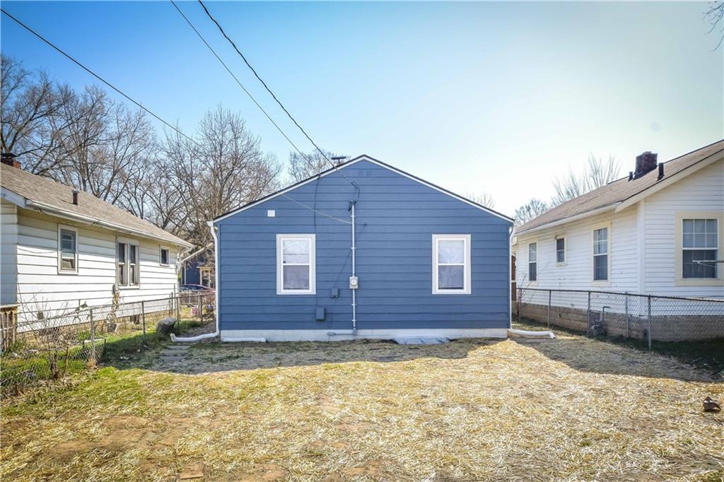 722 North Rochester Avenue Indianapolis, IN 46222 - Photo 7 of 33 Gallery Image 7