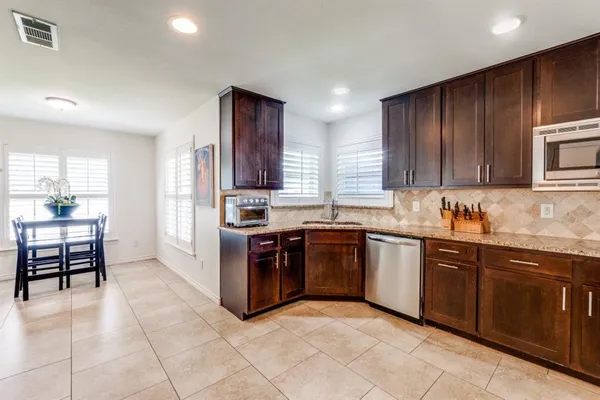 $7,000 | 4303 Skillman Street, Dallas, TX 75206