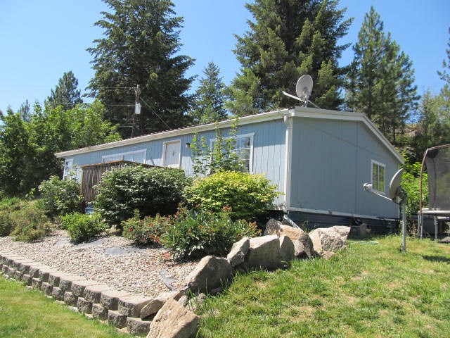 1802 West Stearns Road Spokane, WA 99208 - Photo 2 of 11