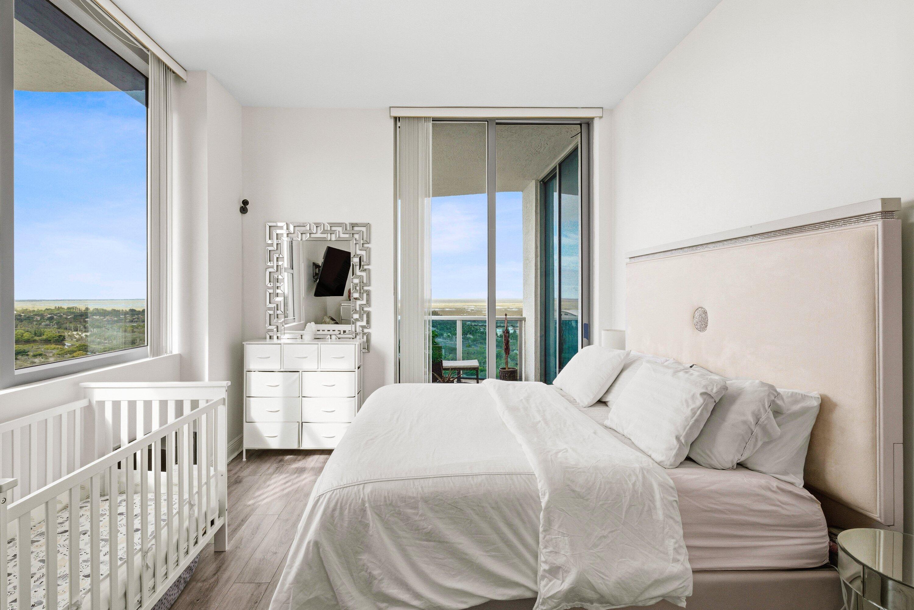 2641 North Flamingo Road, Unit 2701N Sunrise, FL 33323 - Photo 11 of 38 013-2641NorthFlamingoRoad-Plantation-FL-