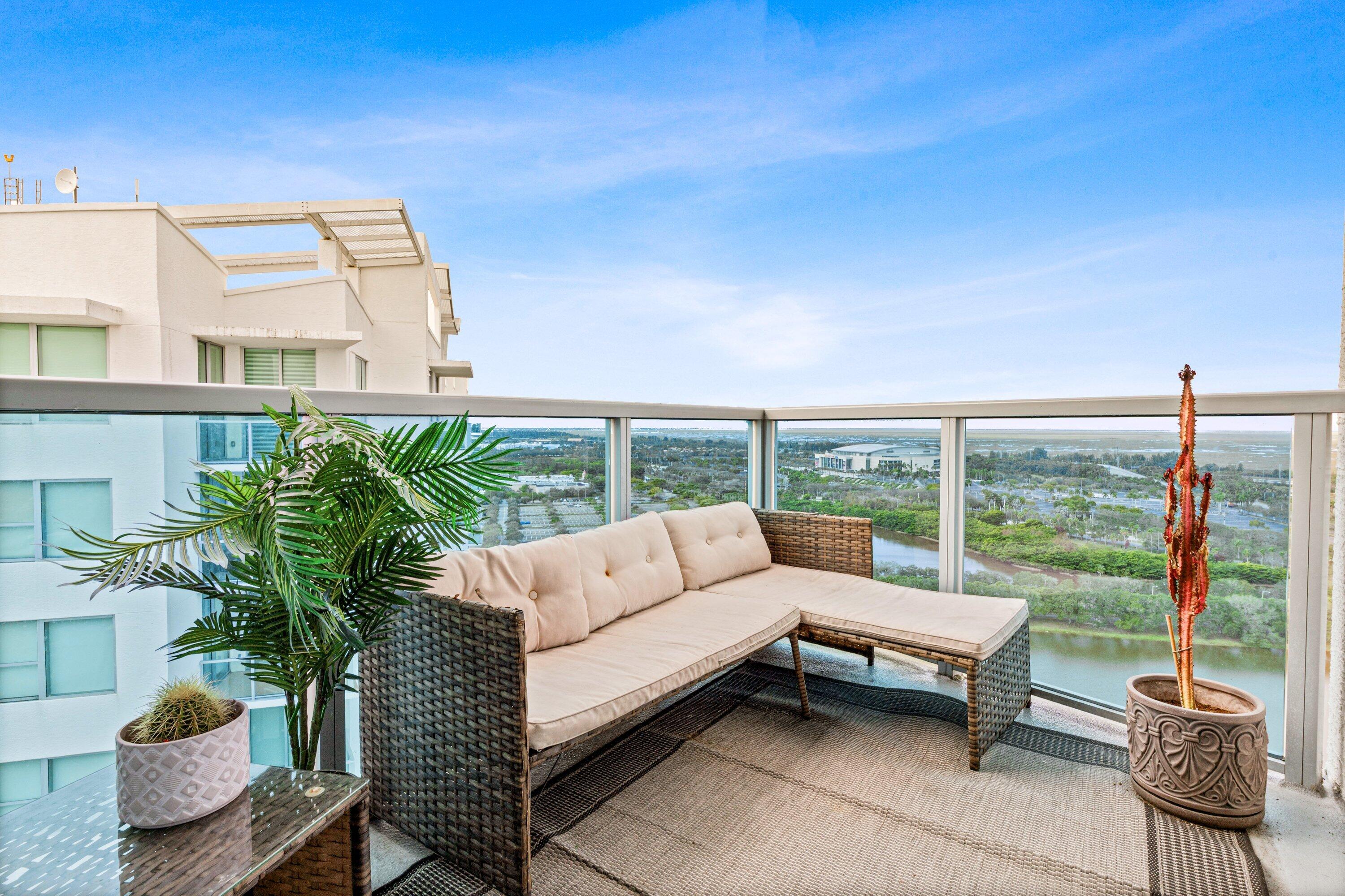 2641 North Flamingo Road, Unit 2701N Sunrise, FL 33323 - Photo 12 of 38 014-2641NorthFlamingoRoad-Plantation-FL-