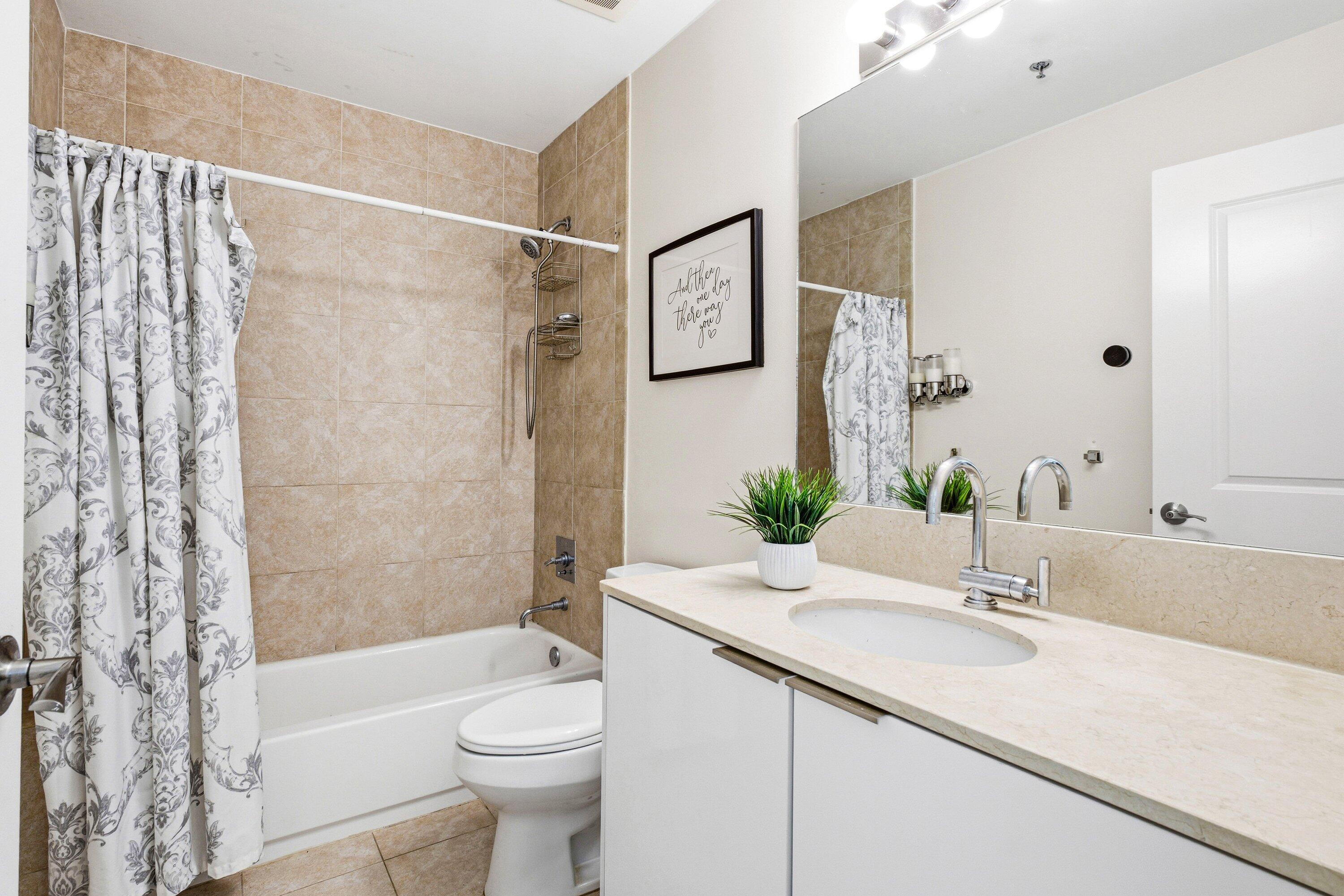 2641 North Flamingo Road, Unit 2701N Sunrise, FL 33323 - Photo 16 of 38 018-2641NorthFlamingoRoad-Plantation-FL-