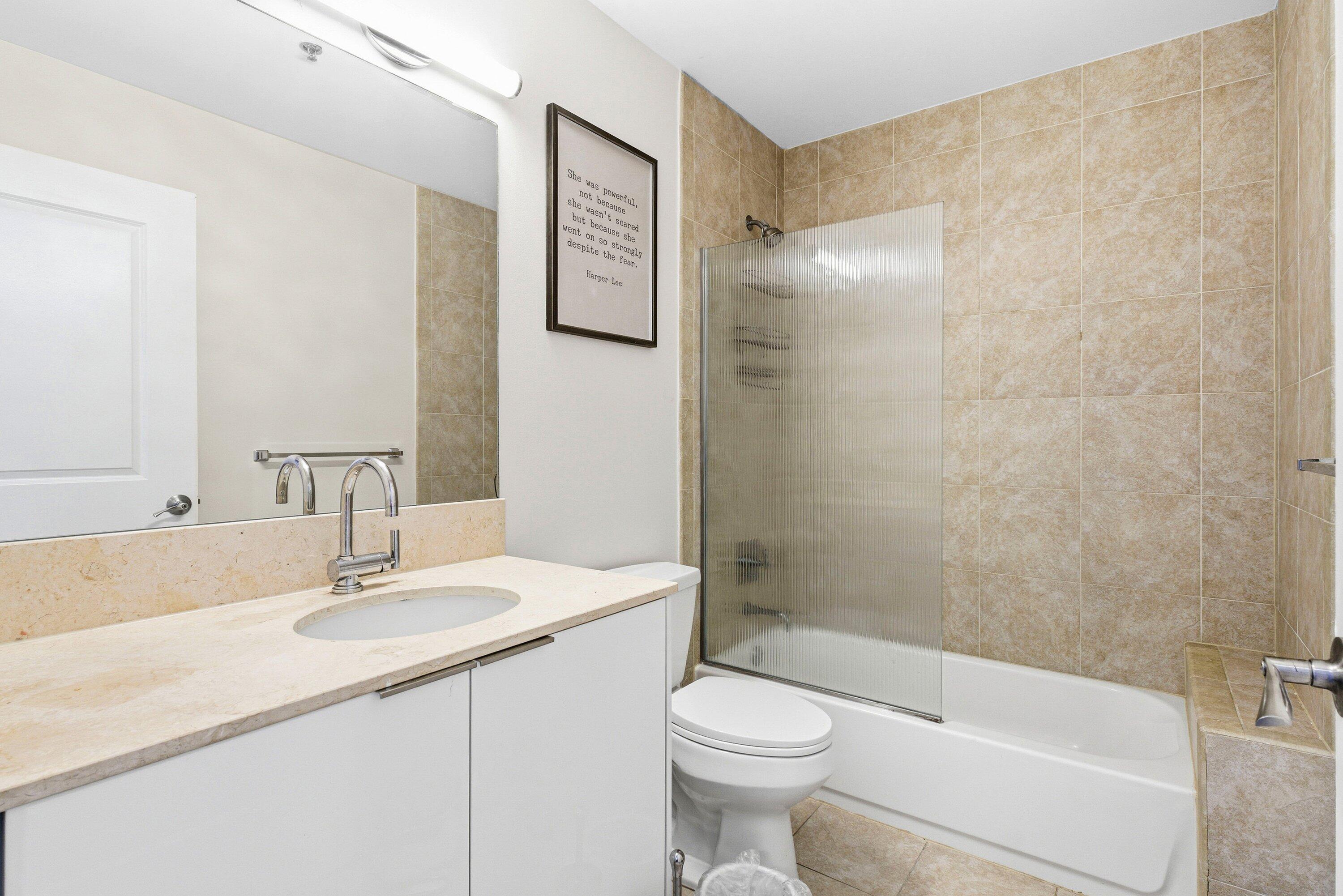 2641 North Flamingo Road, Unit 2701N Sunrise, FL 33323 - Photo 21 of 38 024-2641NorthFlamingoRoad-Plantation-FL-