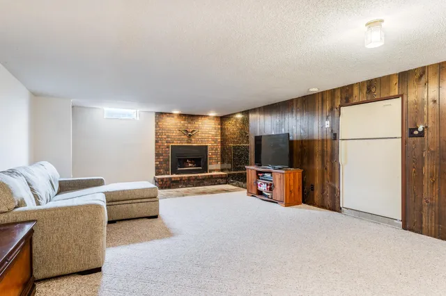 $440,000 | W1008 County Rd JJ, Kaukauna, WI 54130