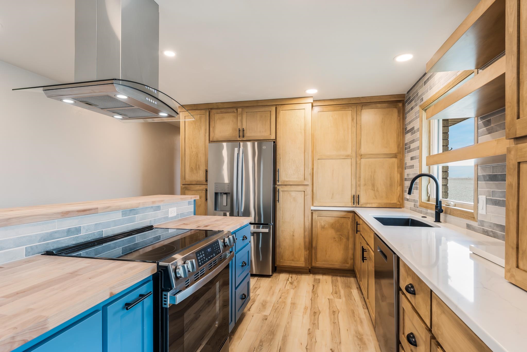 W1008 County Rd JJ Kaukauna, WI 54130 - Photo 3 of 36