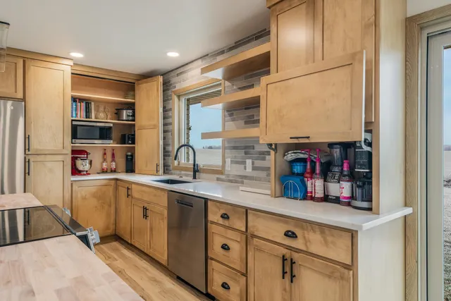 $440,000 | W1008 County Rd JJ, Kaukauna, WI 54130