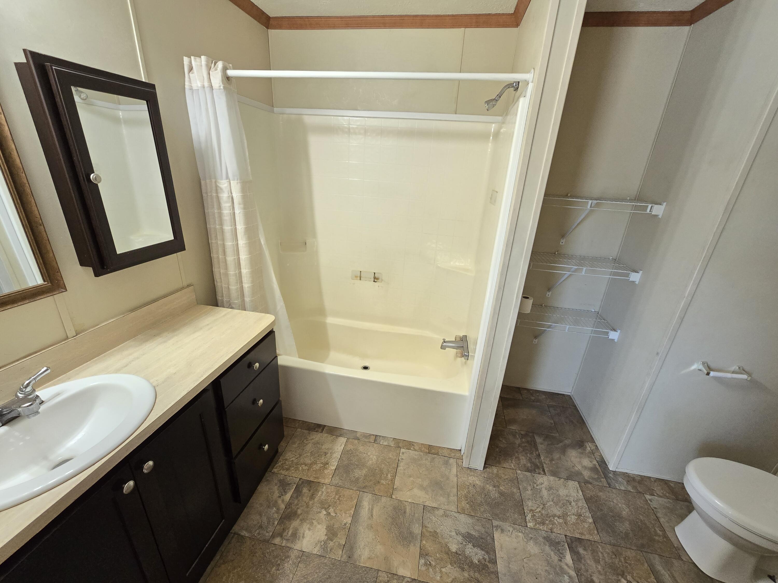 17182 Canmore Street Macomb, MI 48044 - Photo 13 of 20 20251001_124949