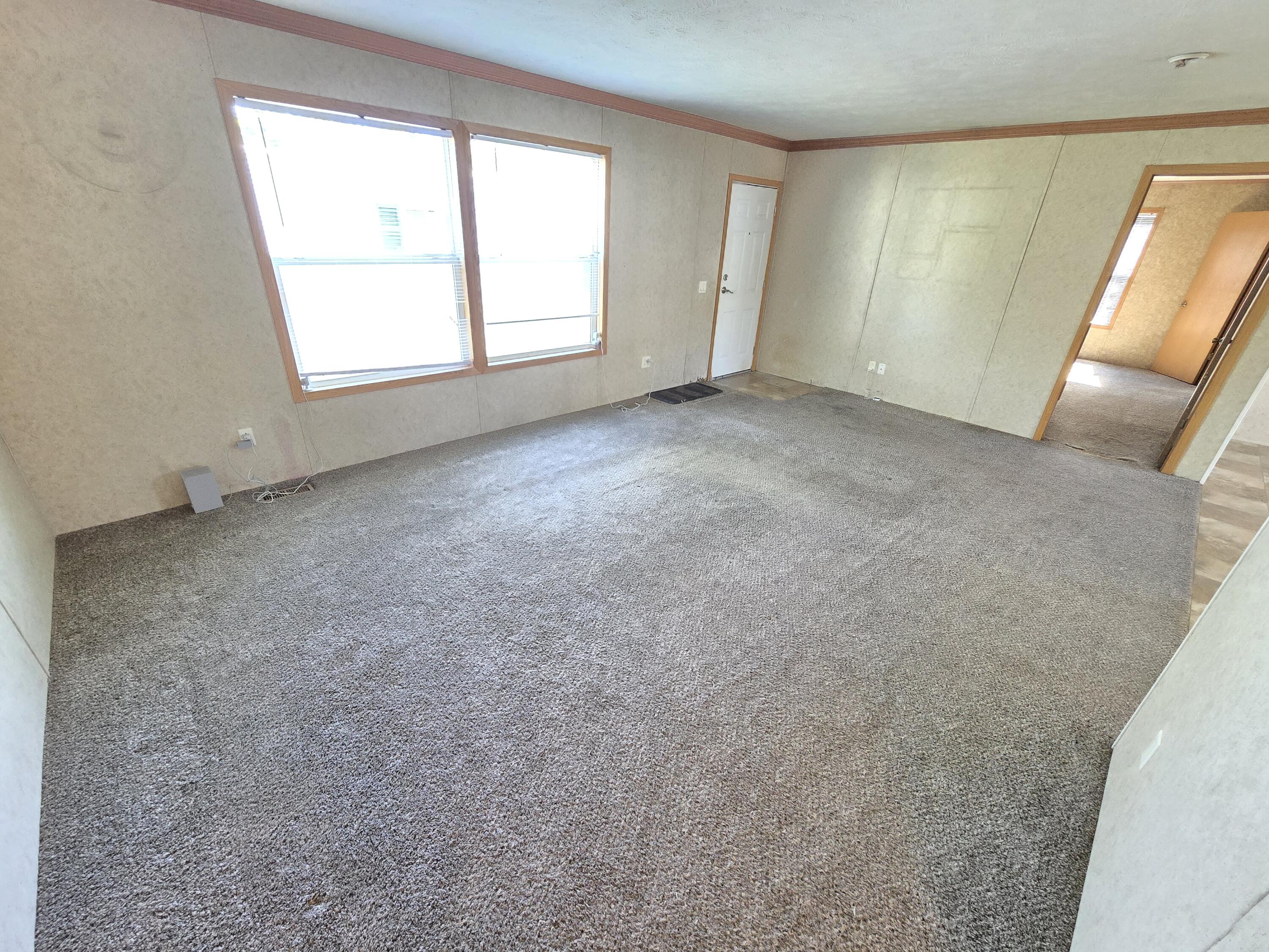 17182 Canmore Street Macomb, MI 48044 - Photo 6 of 20 20251001_124724