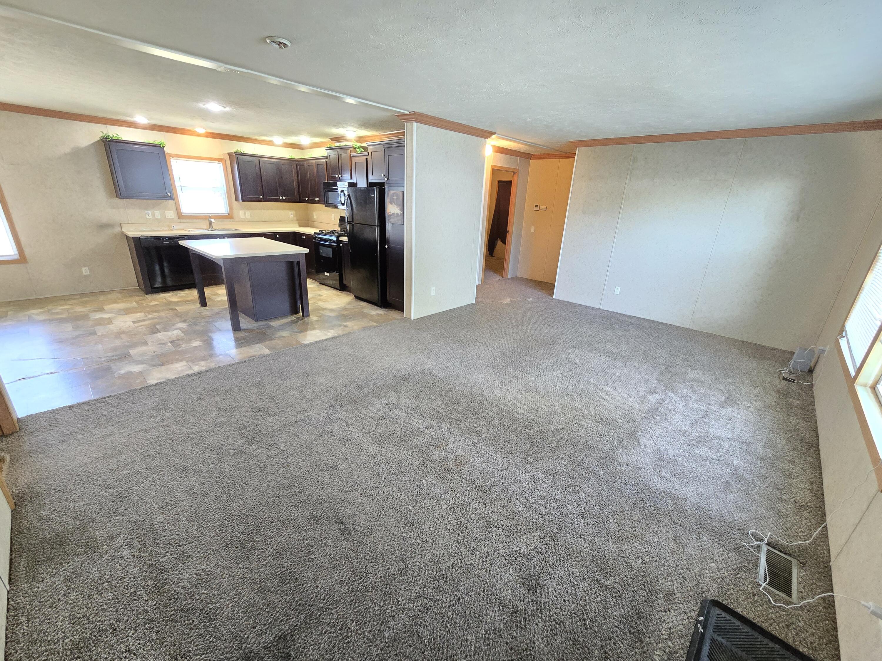 17182 Canmore Street Macomb, MI 48044 - Photo 7 of 20 20251001_124708