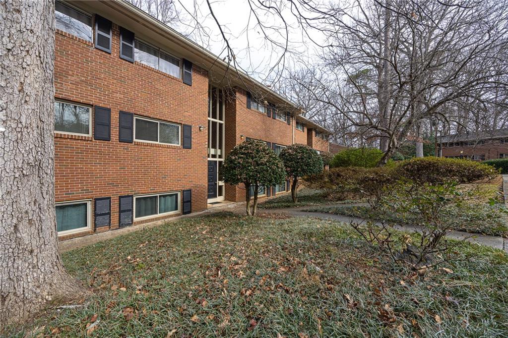 1111 Clairemont Avenue, Unit J2 Decatur, GA 30030 - Photo 1 of 22