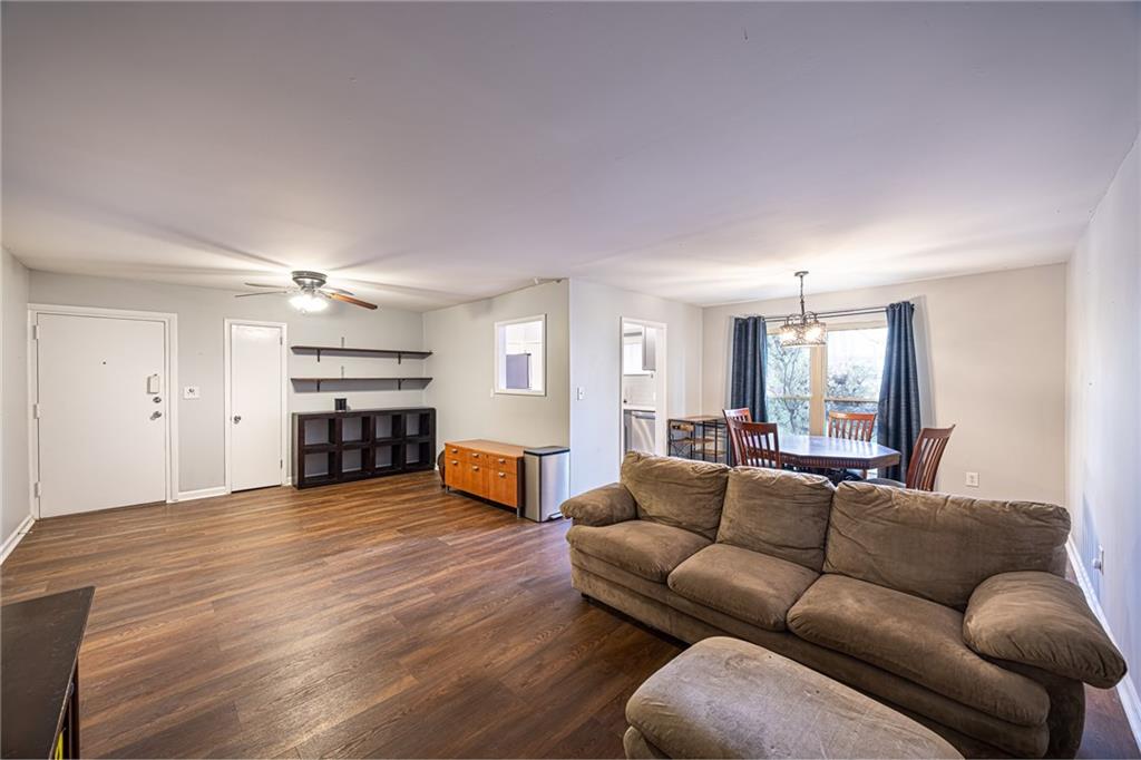 1111 Clairemont Avenue, Unit J2 Decatur, GA 30030 - Photo 6 of 22