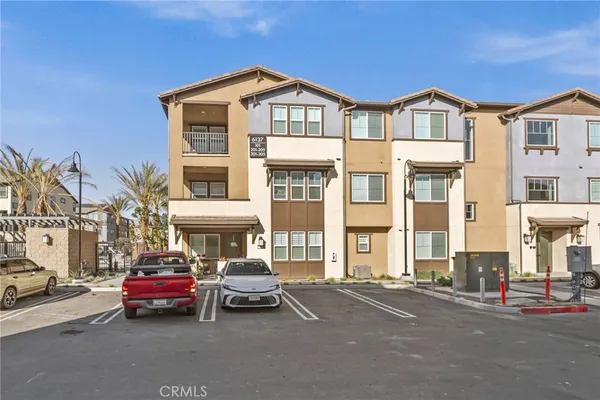 $3,200 | 6137 Valentina Way, Unit 201, Eastvale, CA 92880