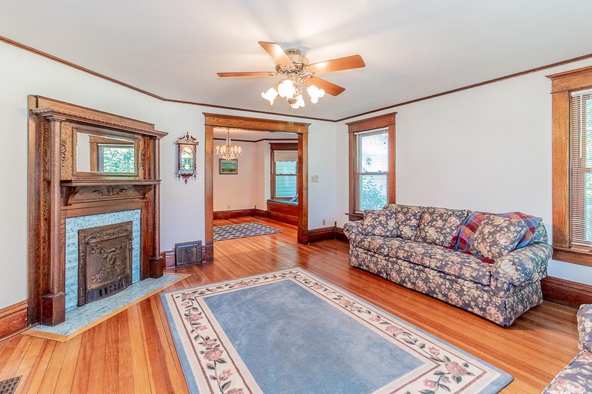 609 Union Street Manawa, WI 54949 - Photo 6 of 75