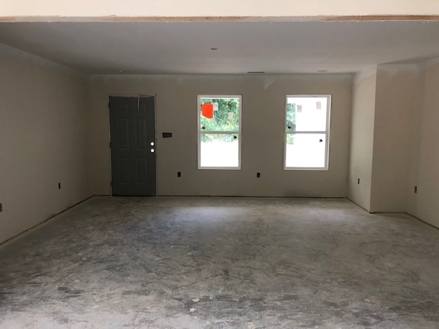 353 Old Lowe Road Spartanburg, SC 29303 - Photo 4 of 10 Living Room